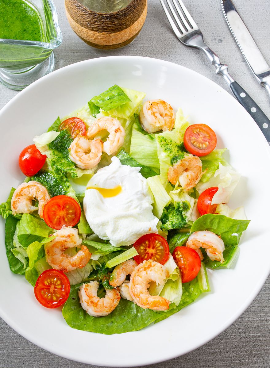 salat-s-krevetkami-i-pashotom